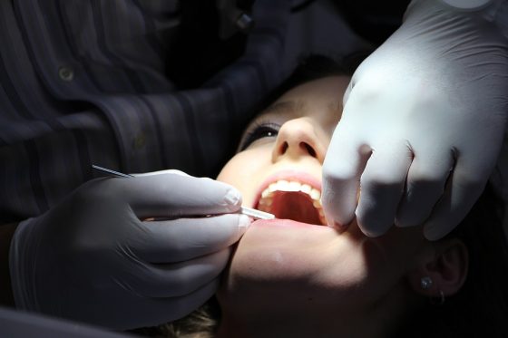 traitement médical dents gingivite