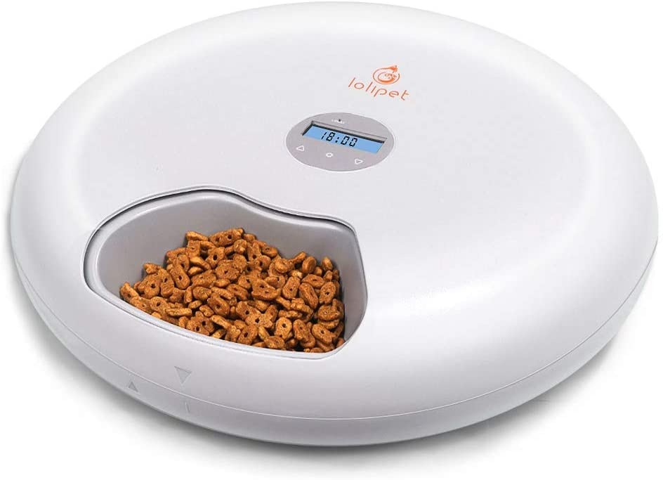 distributeur de croquettes pour chat